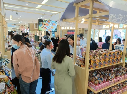 写真　来場者でにぎわうイベント会場（ジェトロ撮影）