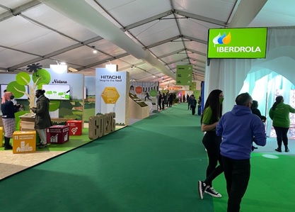 写真　COP26グリーンゾーンの展示会の様子（ジェトロ撮影）