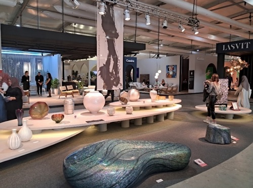 写真　韓国工芸品ブース（ジェトロ撮影）