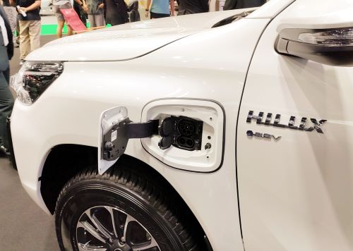 写真　トヨタのハイラックスRevo BEV（ジェトロ撮影）