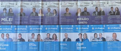 写真　これまでの国政選挙の投票用紙（ジェトロ撮影）