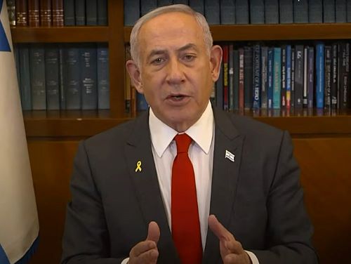 写真　ビデオ演説するネタニヤフ首相（イスラエル首相府提供）