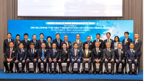 写真　ラウンドテーブル出席者の様子（ジェトロ撮影）