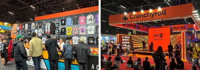 写真　（左）Piticasのブースで販売されたアニメキャラクターの公式Tシャツ、（右）盛況を博すクランチロールのブース（ともにジェトロ撮影）