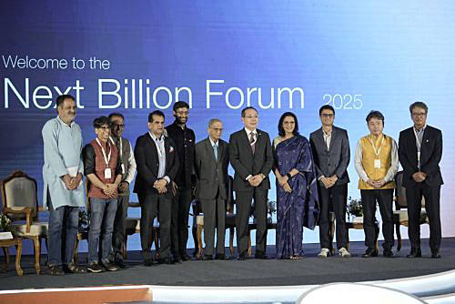 写真　Next Billion Forum 2025イベントの集合写真（ネクストバーラト提供）