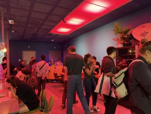 写真　アムステルダム会場地下の日本食売り場の様子（ジェトロ撮影）