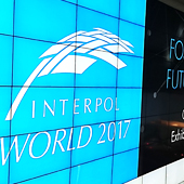 Interpol Worldの案内表示