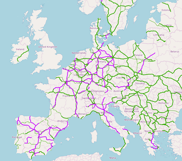欧州全体の地図上に、TEN-T計画「中核ネットワーク」上の営業中の旅客鉄道路線を示した図。紫線は現在営業中の高速鉄道路線（高速化改良済み・改良予定区間を含む）を示す。緑線は在来線を示す。ドイツ、フランス、スペイン、イタリアなど西欧・南欧を中心に紫色の路線が整備され、各国ごとに国内主要都市間を中心に結んでいる。一方、ポーランド、チェコ、ハンガリーなど東欧では在来線（緑線）が主で、高速鉄道の整備が遅れている。 