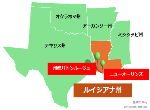 米国南部地域におけるルイジアナ州の位置を示す。ミシシッピ川の河口付近には州最大の人口を誇るニューオーリンズ、そこから車で1時間北西に州都のバトンルージュがある。周辺のテキサス州、オクラホマ州、アーカンソー州、ミシシッピー州に囲まれている。 