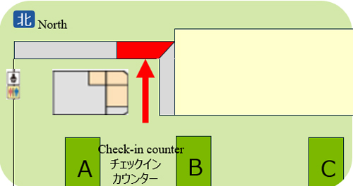 関西国際空港 第1ターミナルビル4階 出発ロビーの地図。チェックインカウンターAとBの間を通り抜け、直進すると正面に一村一品マーケットがあります。