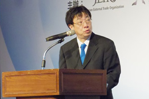写真 ジェトロ 赤星副理事長