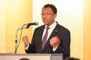 大統領 マダガスカル アンドリー・ラジョエリナ