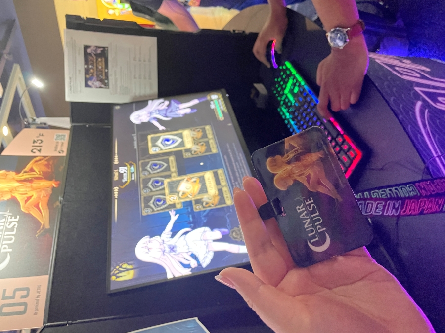 lunar pulse booth lanyard tag