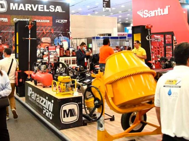 モーダルウィンドウで表示します。