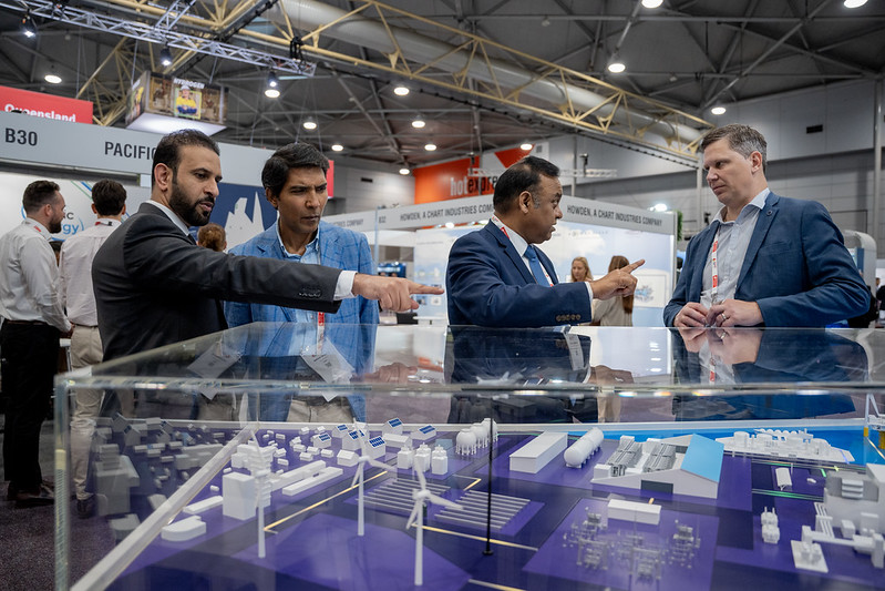 モーダルウィンドウで表示します。