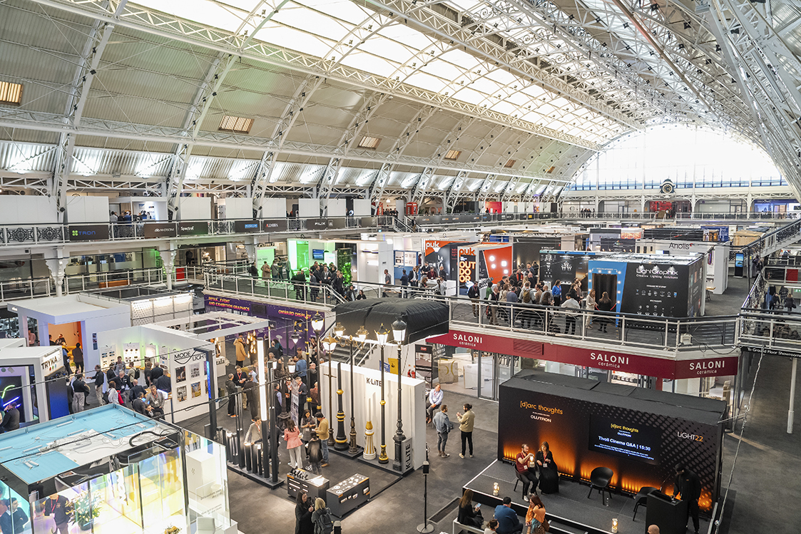 モーダルウィンドウで表示します。