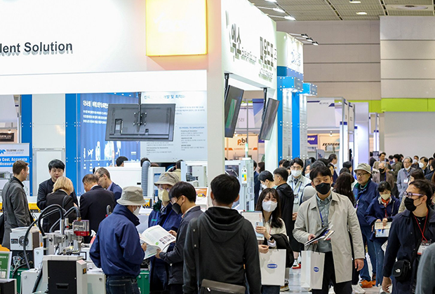 モーダルウィンドウで表示します。