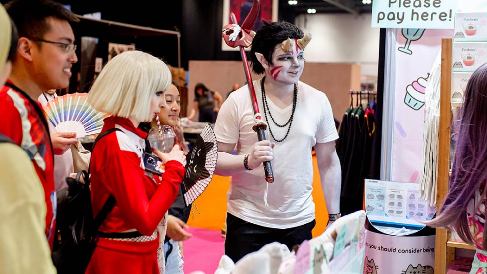 モーダルウィンドウで表示します。