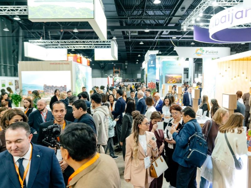 モーダルウィンドウで表示します。