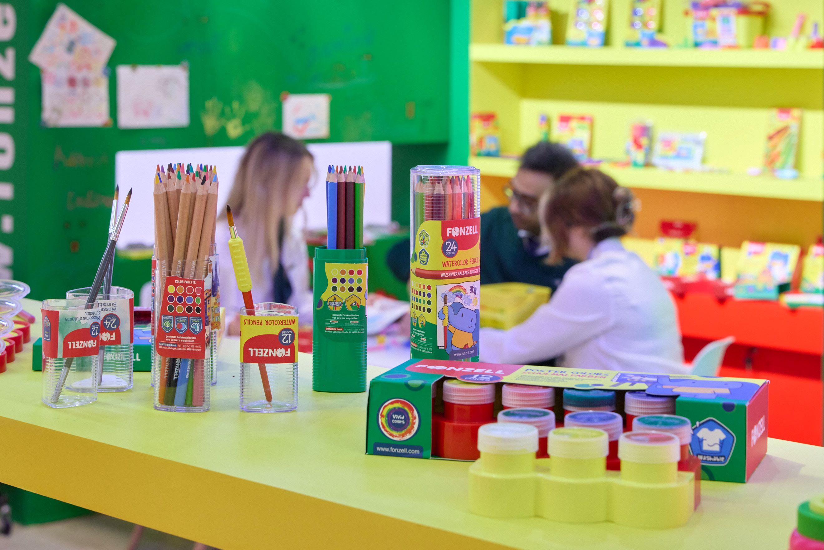 モーダルウィンドウで表示します。