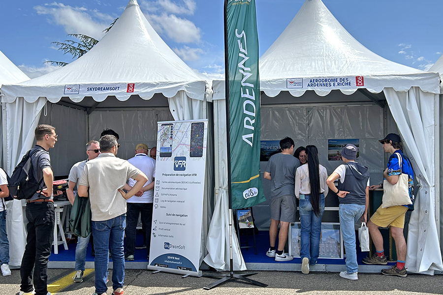 モーダルウィンドウで表示します。