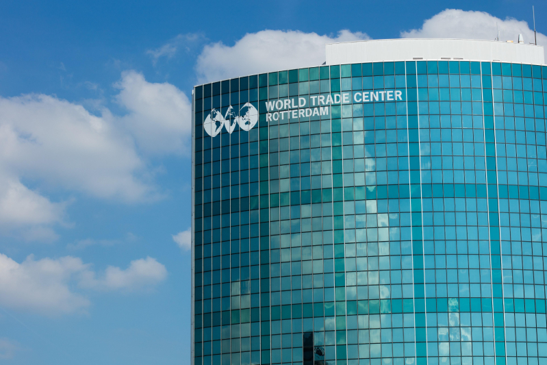 モーダルウィンドウで表示します。