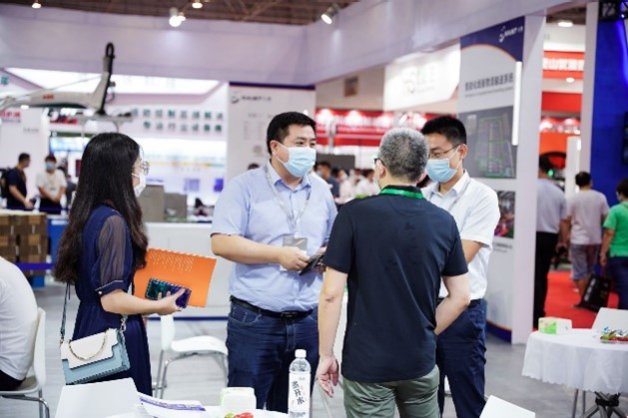 モーダルウィンドウで表示します。