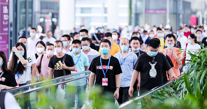 モーダルウィンドウで表示します。