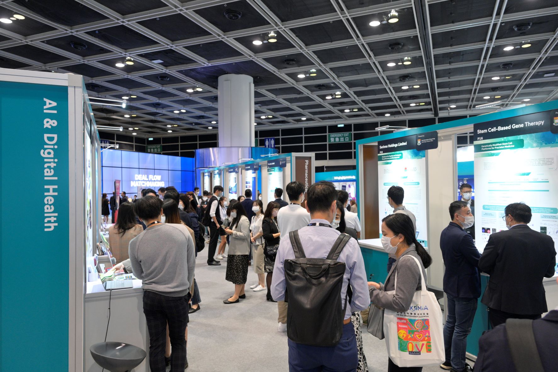 モーダルウィンドウで表示します。