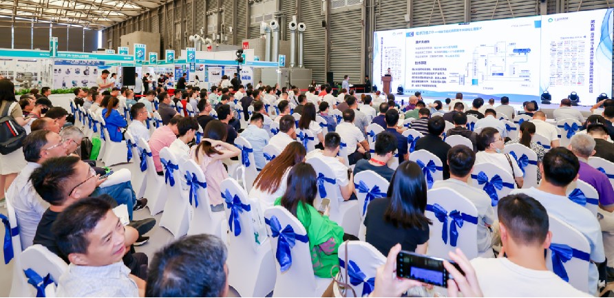 モーダルウィンドウで表示します。