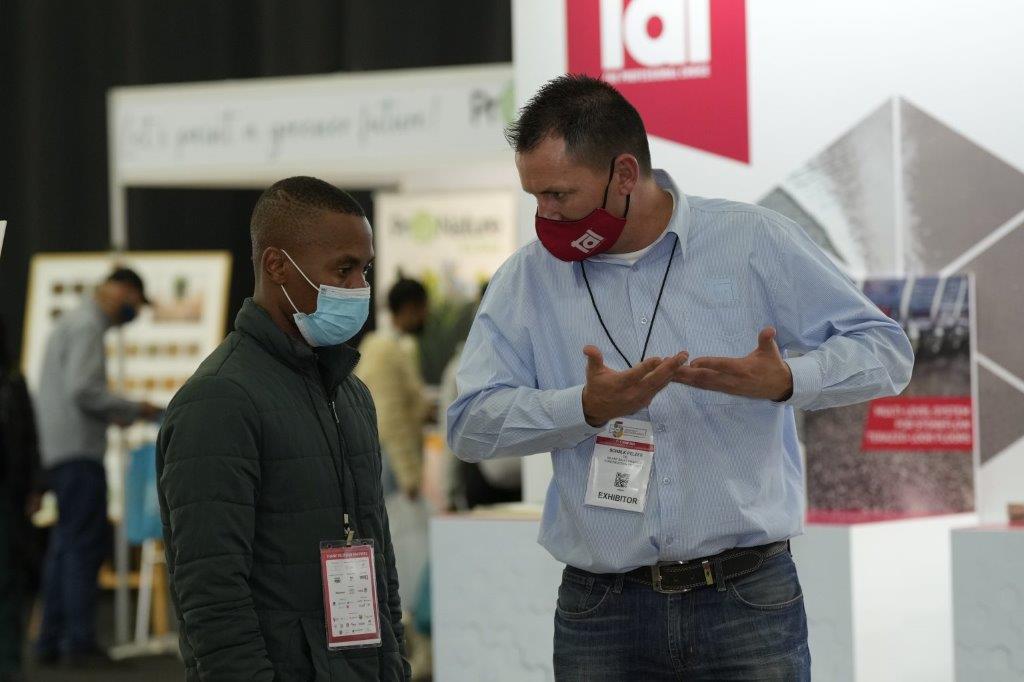 モーダルウィンドウで表示します。