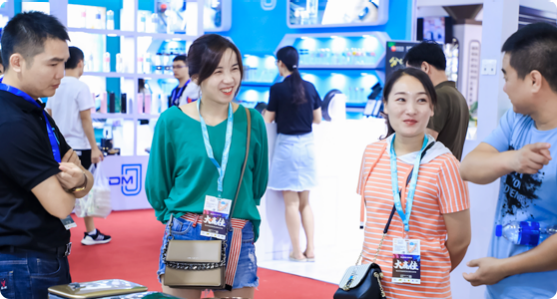 モーダルウィンドウで表示します。