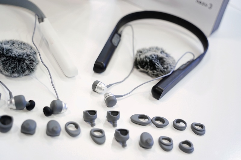 モーダルウィンドウで表示します。