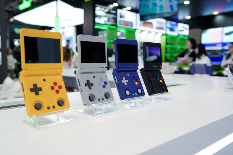 モーダルウィンドウで表示します。