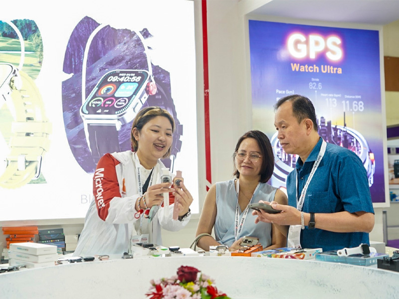 モーダルウィンドウで表示します。