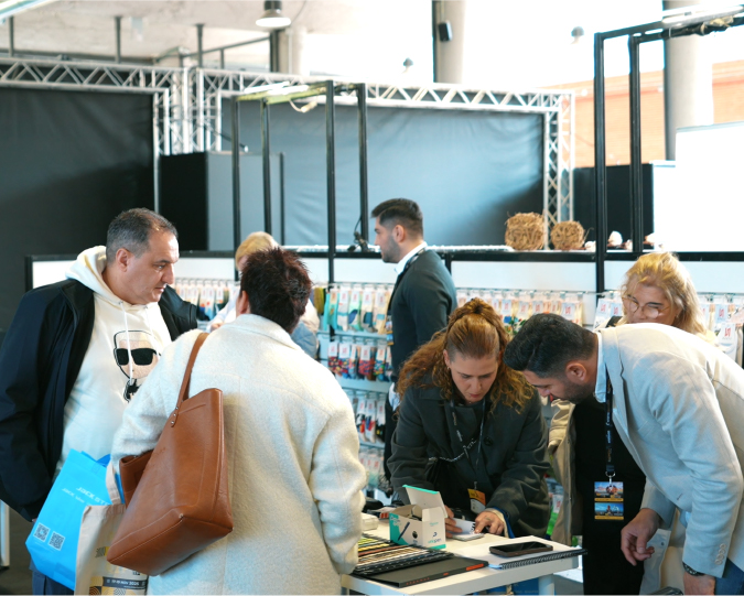 モーダルウィンドウで表示します。