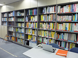 蔵書スペース