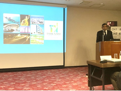 写真　タミル・ナドゥ州の投資環境について語るベルムルガン州投資誘致局副局長（ジェトロ撮影）
