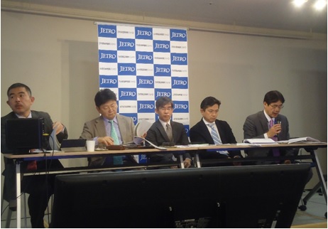 写真　セミナー第2部の質疑応答の様子（ジェトロ撮影）