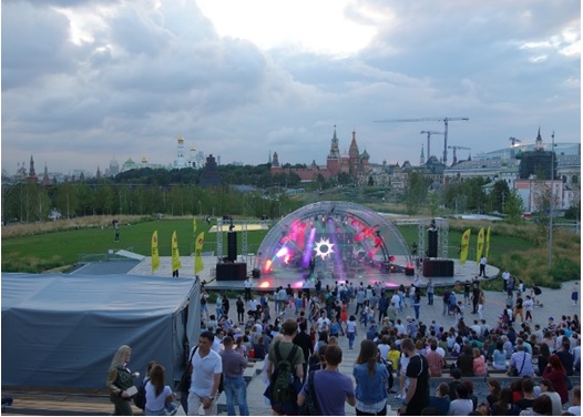 写真　5G試験実施が予定されているモスクワ中心部のザリャディエ公園（ジェトロ撮影）
