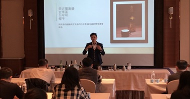 写真　カクテルセミナーの様子（日本台湾交流協会台北事務所提供）