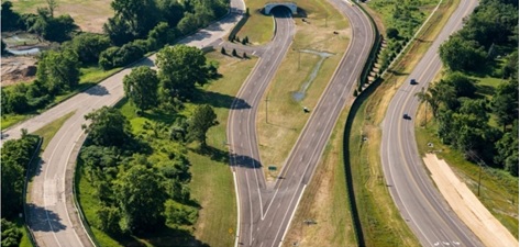 屋外モーターショーがデトロイトで開催 各社電動車を含む大型車をアピール 米国 ビジネス短信 ジェトロ