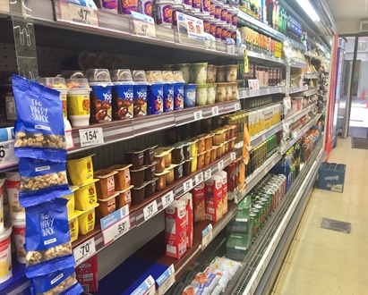 写真　8月のインフレ率を押し下げた食品・飲料。ブエノスアイレス市内のスーパーマーケット（ジェトロ撮影）
