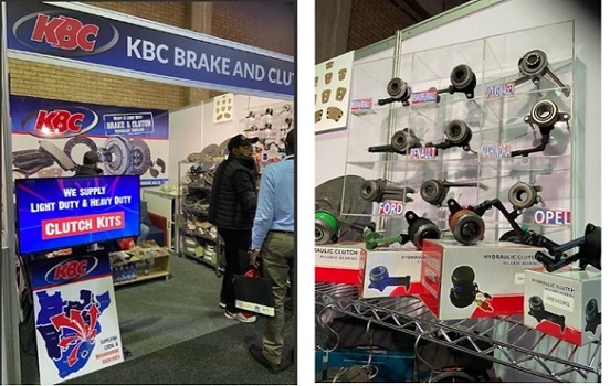 写真　KBCの展示ブース（左）ブース内出展物（右）（ジェトロ撮影）