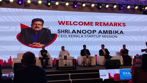 写真　ピナライ・ビジャヤン・ケララ州首相をはじめ、同州政府幹部が出席（ジェトロ撮影）