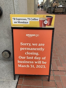 写真　閉鎖を知らせるサンフランシスコ市内のアマゾン・ゴー（ジェトロ撮影）
