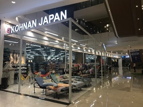 写真　カンボジア国内3店舗目となるモール内のコーナンジャパン（ジェトロ撮影）