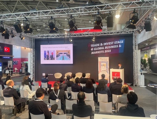 写真　Japan Streetの産業分野での可能性をPR（ジェトロ撮影）