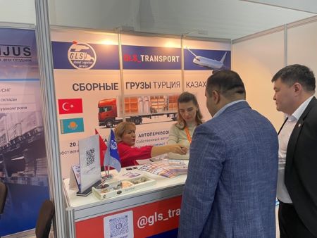写真　新規出展のトルコ企業ブース（ジェトロ撮影）