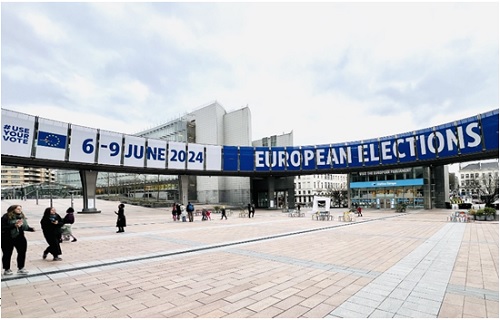 写真　ブリッセルの欧州議会（2024年4月、ジェトロ撮影）